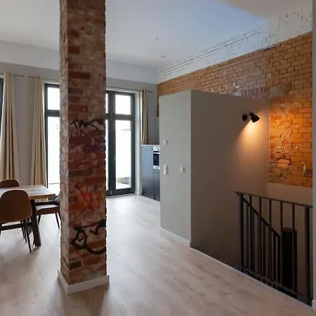 Phoenix Loft 6 High Speed Wifi Netflix *