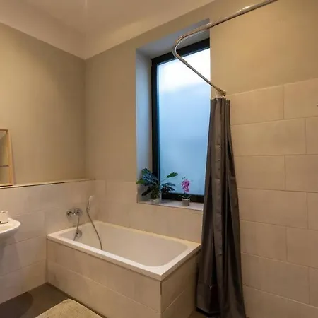 Phoenix Loft 6 High Speed Wifi Netflix Apartmán